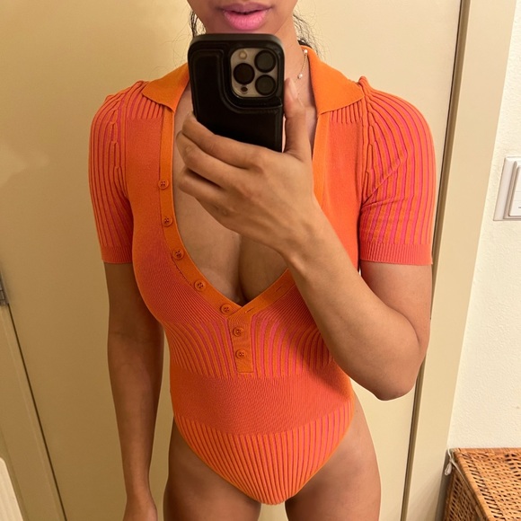 SOLD ON DEPOP Jacquemus Orange & Pink Le Body Yauco Bodysuit - Picture 3 of 3